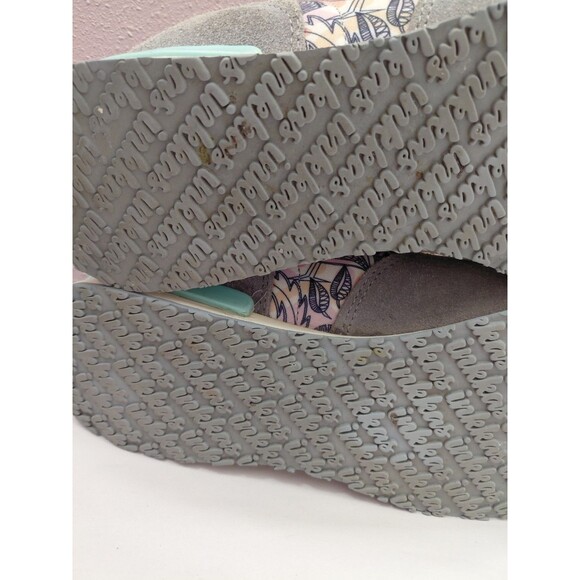 Inkkas Manu Gray Boho Owl Bird Print Suede Casual Shoes Size 10W/8M - Picture 9 of 9